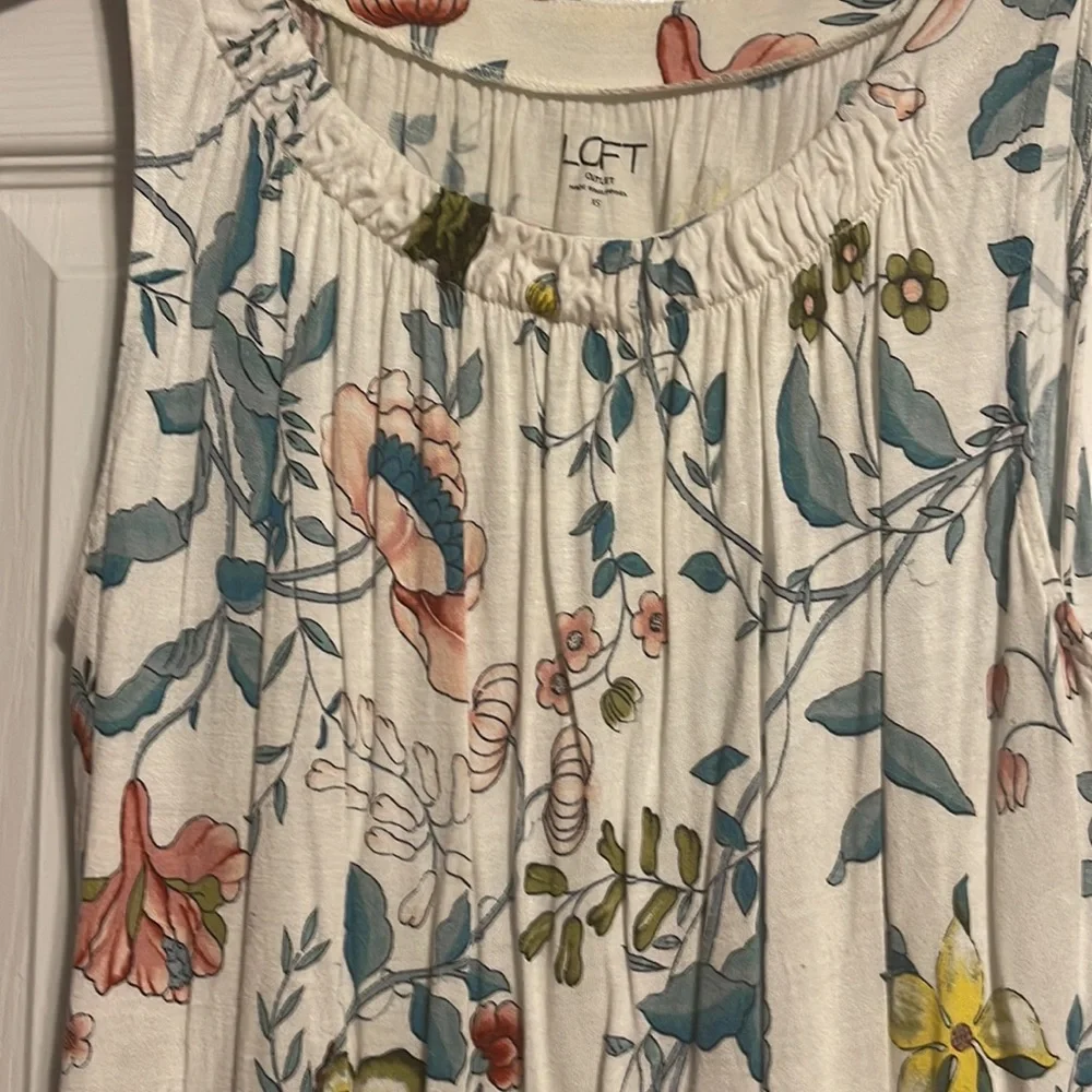 NWOT Loft Outlet sleeveless shirt size XS - Picture 6 of 7